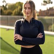 I am a certified personal trainer and offer personalized training plans, 1:1 personal trainings and online coaching.